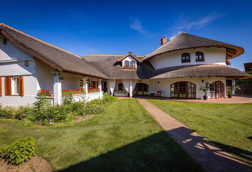 민박 Butik Design Nádas