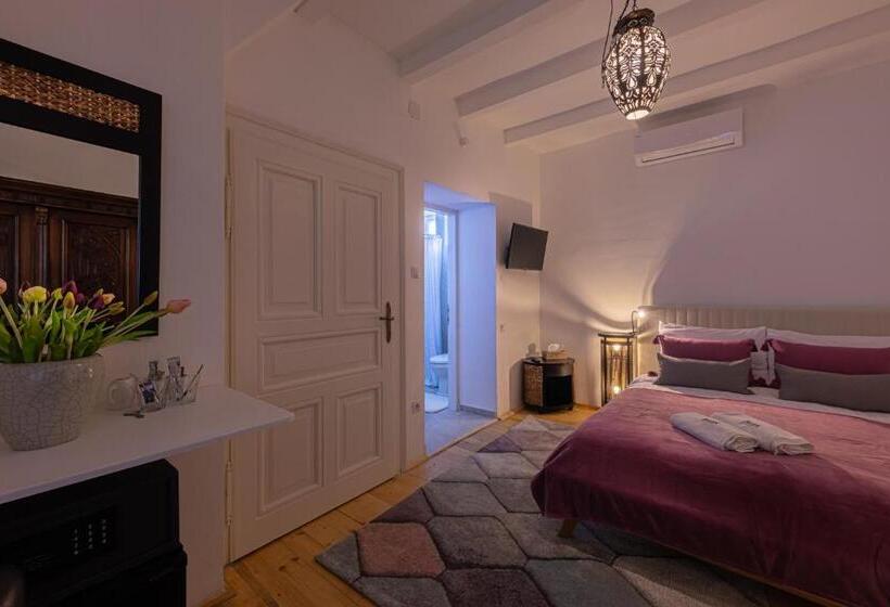 민박 Butik Design Nádas