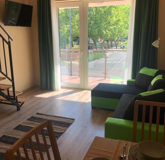 تختخواب و صبحانه Castellum Apartmanház