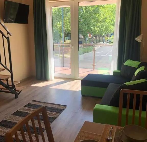 Aamiaismajoitus (B&B) Castellum Apartmanház