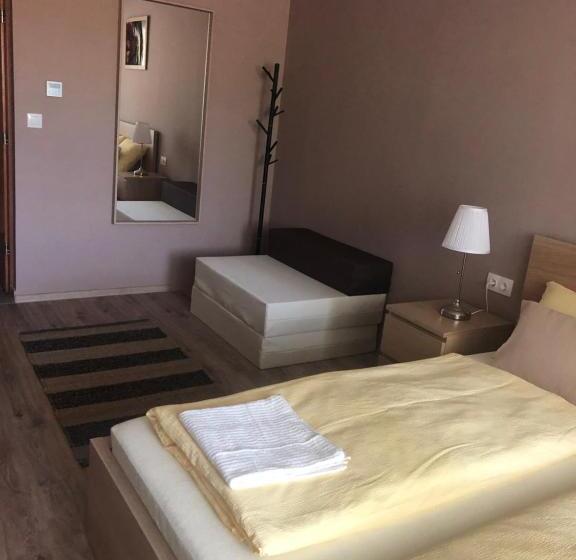 تختخواب و صبحانه Castellum Apartmanház