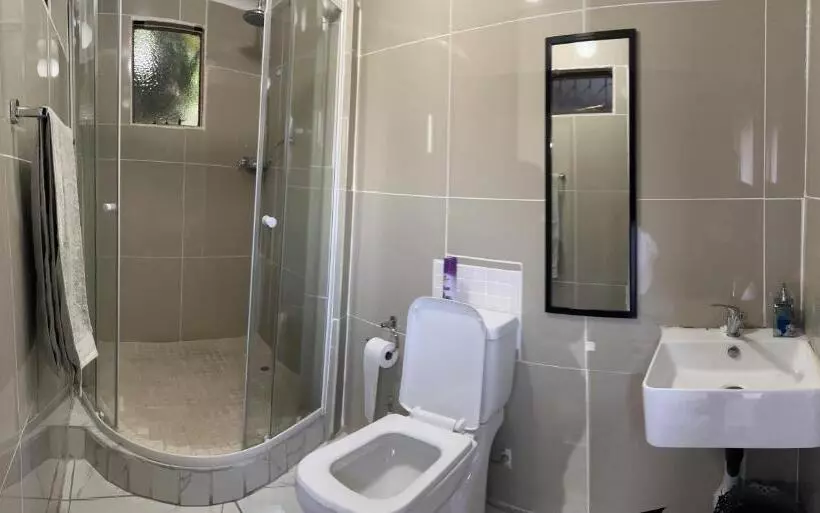 Aamiaismajoitus (B&B) Ncotshane Bnb