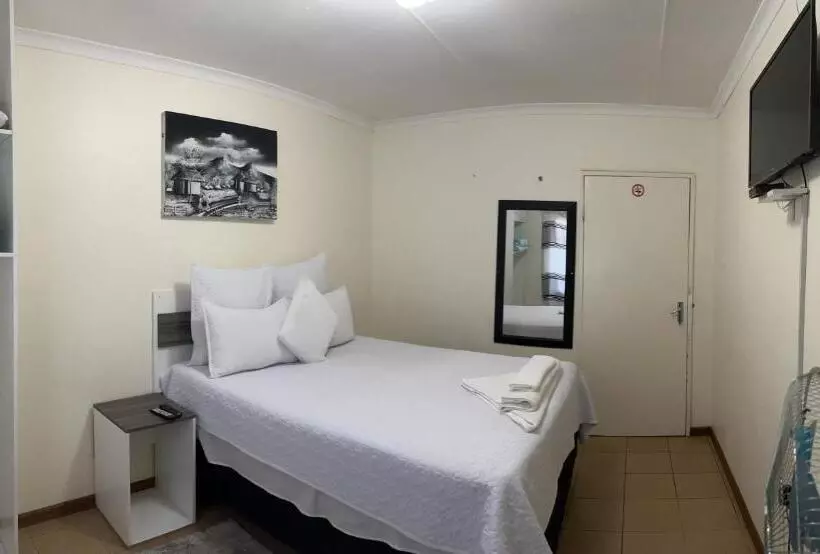 Aamiaismajoitus (B&B) Ncotshane Bnb