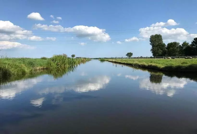 Aamiaismajoitus (B&B) Oude Postkantoor De Rijp