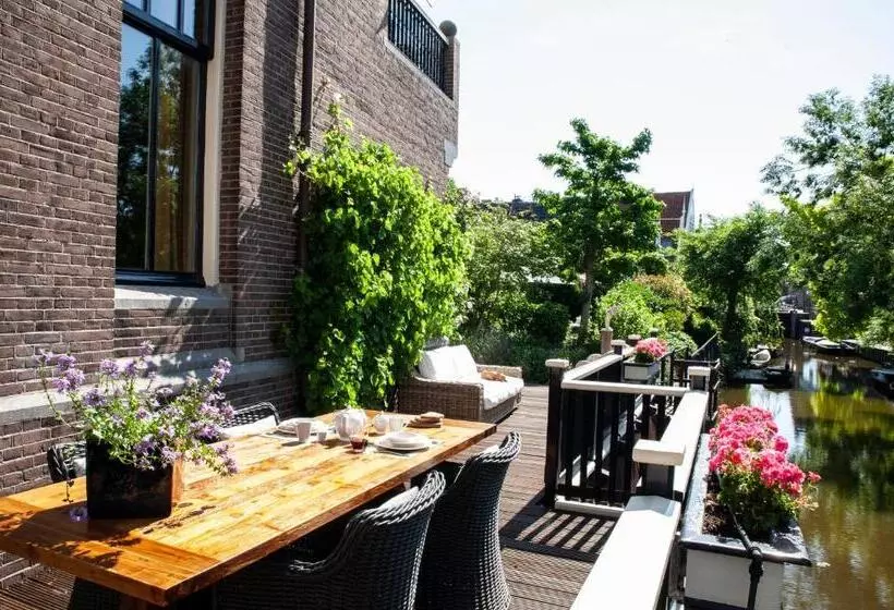 Aamiaismajoitus (B&B) Oude Postkantoor De Rijp