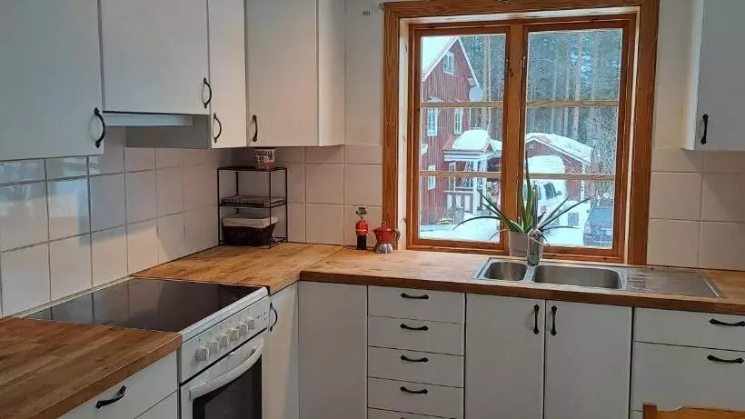 Aamiaismajoitus (B&B) Skålsjögården Timber Lodge