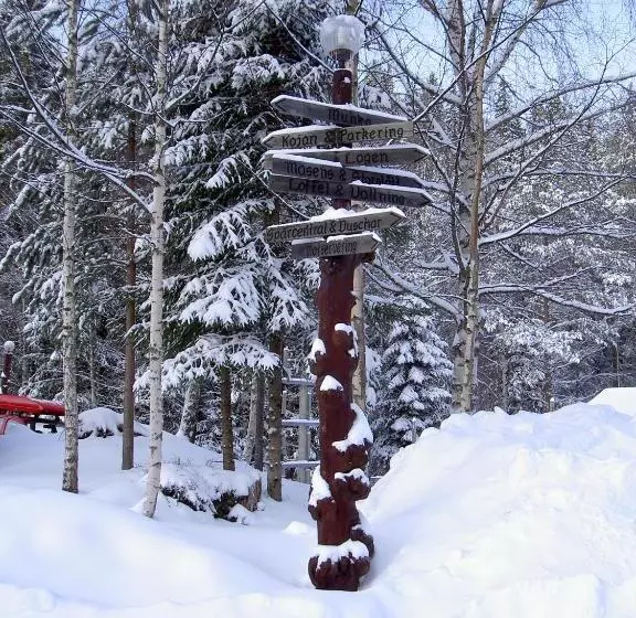 Aamiaismajoitus (B&B) Skålsjögården Timber Lodge
