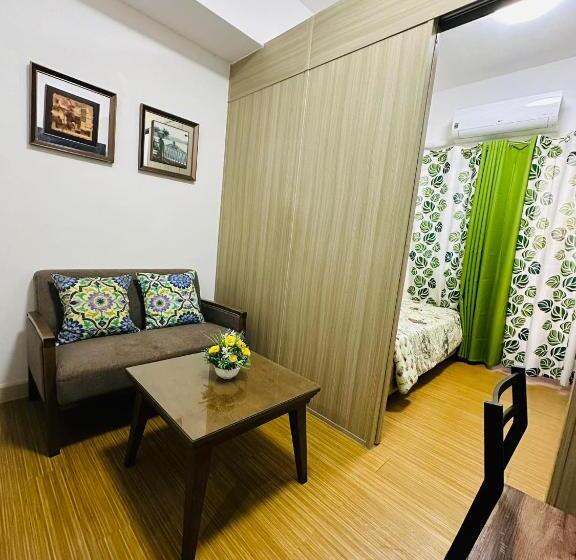 Hotelli 1bedroom With Balcony Taguig Near Bgc Mc Kinley
