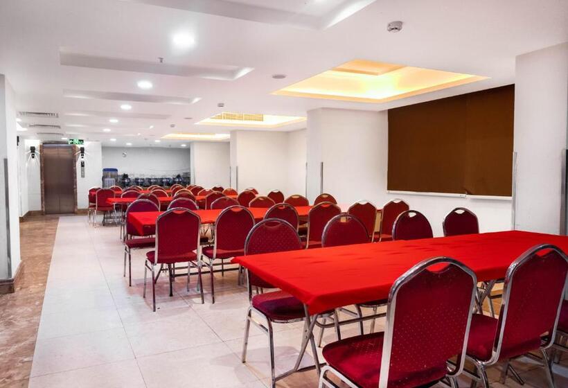 ホテル Emaar Al Dhahabi