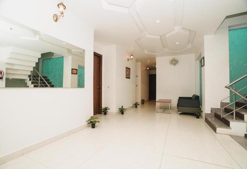 Fabhotel Interglobe Oasis