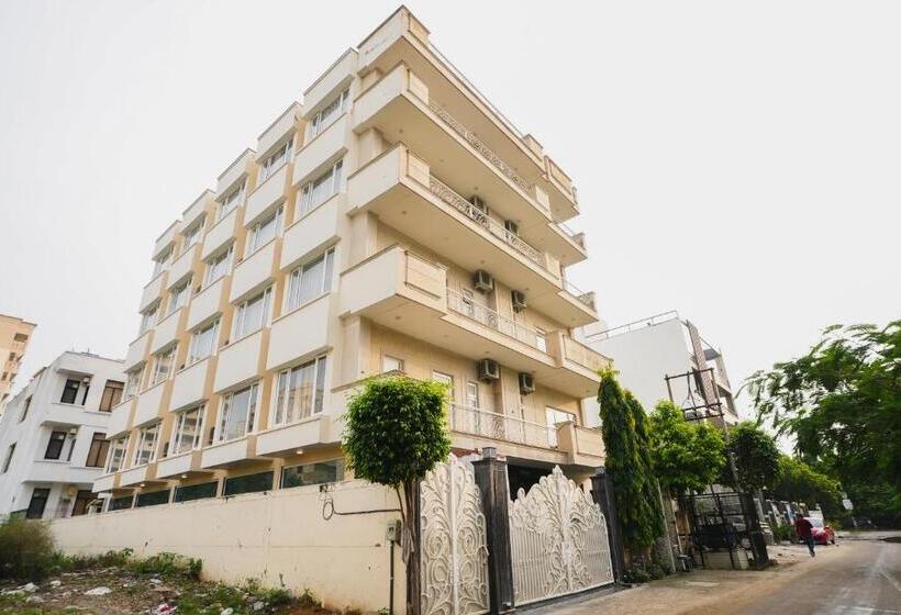 Fabhotel Interglobe Oasis