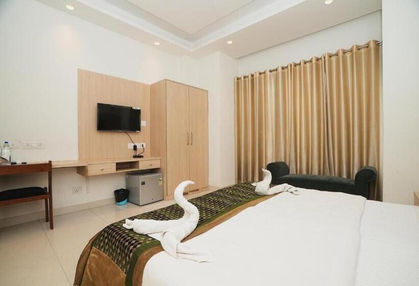 Fabhotel Interglobe Oasis