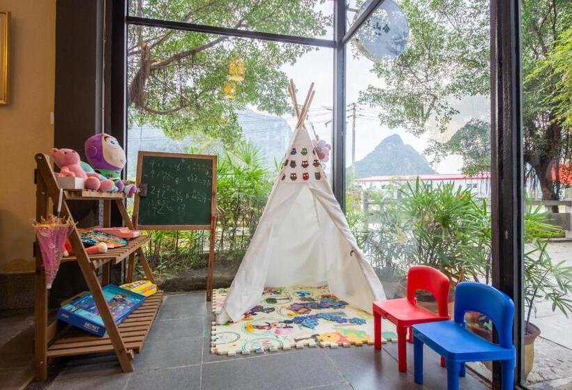 Hotel Serene Vale Inn Guilin Free One Way Pick Up Service To High Speed Railway Station For 2 Nights