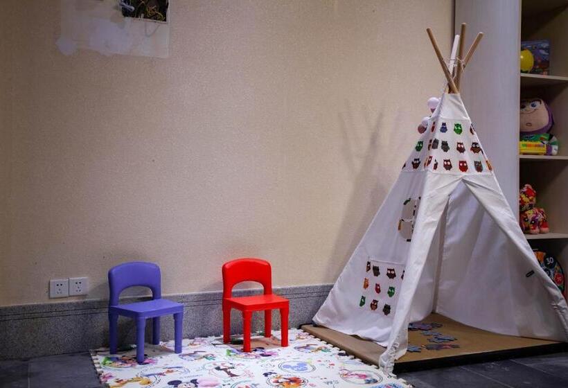 Hotel Serene Vale Inn Guilin Free One Way Pick Up Service To High Speed Railway Station For 2 Nights