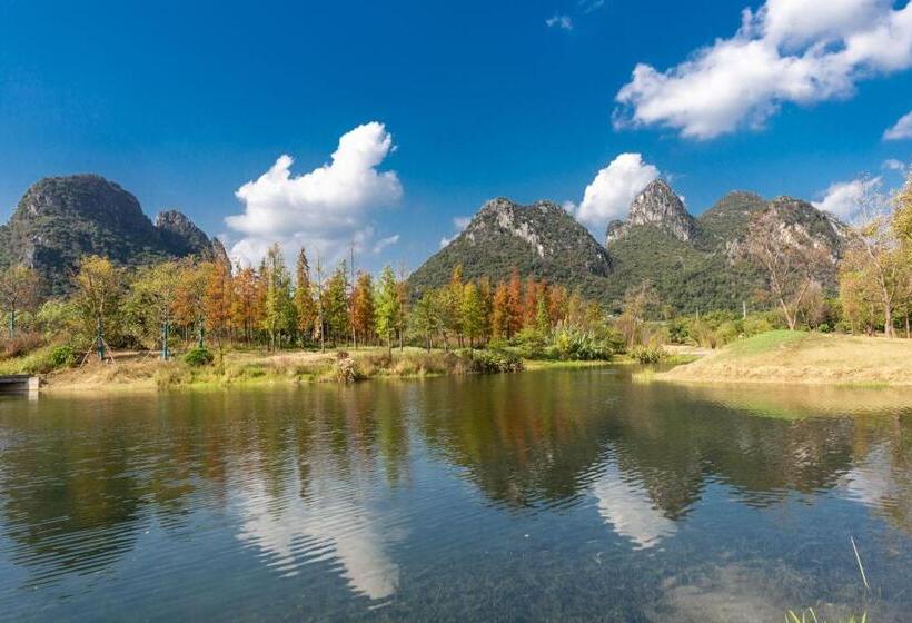 Hotel Serene Vale Inn Guilin Free One Way Pick Up Service To High Speed Railway Station For 2 Nights