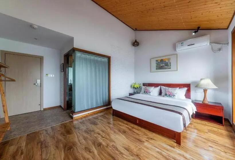 Guilin Qingshanshe Hotel  Free Pick Up Train Station Stay Two Nights