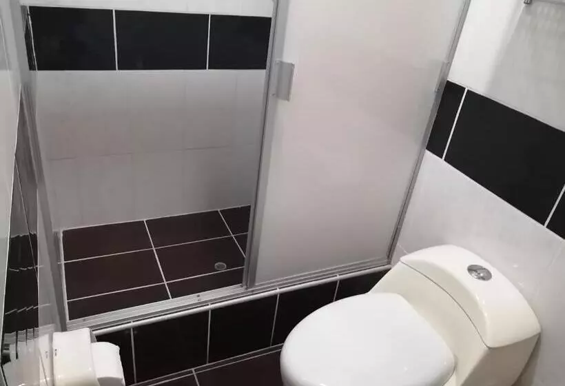 هتل Residencial Los Tres Pinos