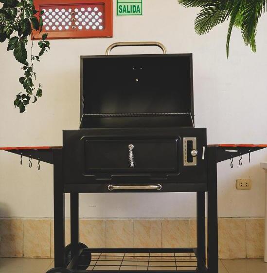 هتل Residencial Los Tres Pinos