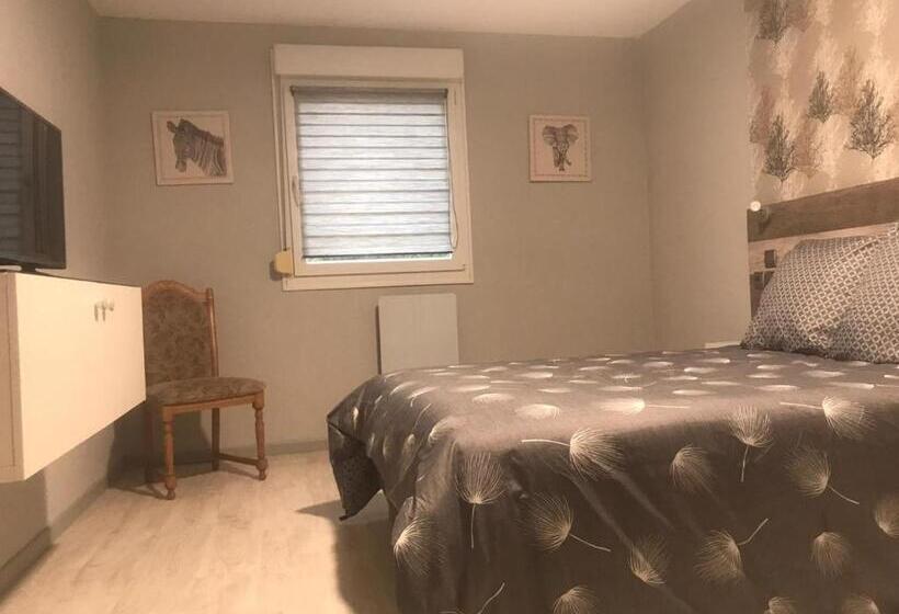 בית מלון כפרי La Villa De L Embusade Guesthouse