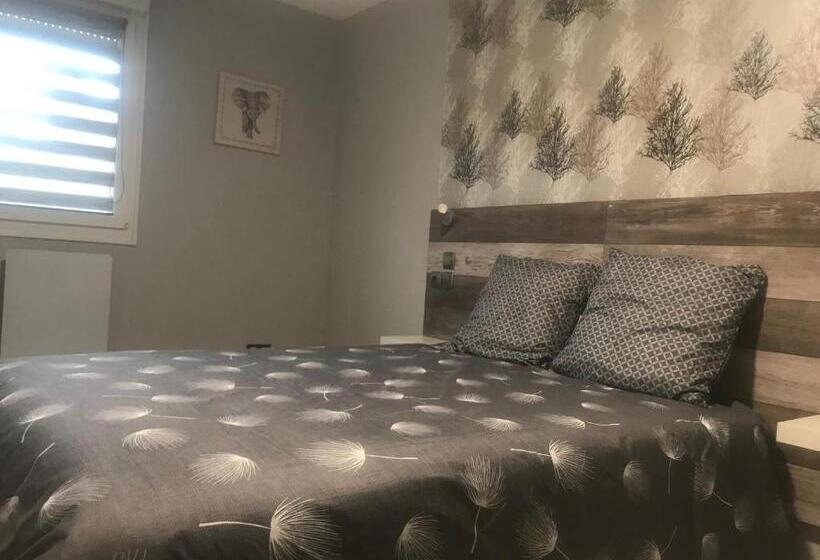 בית מלון כפרי La Villa De L Embusade Guesthouse