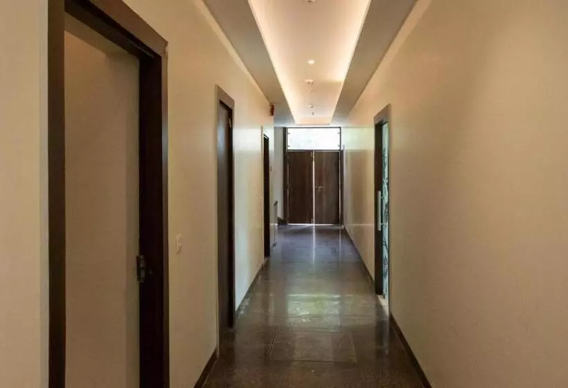 هتل Sourav Park Inn
