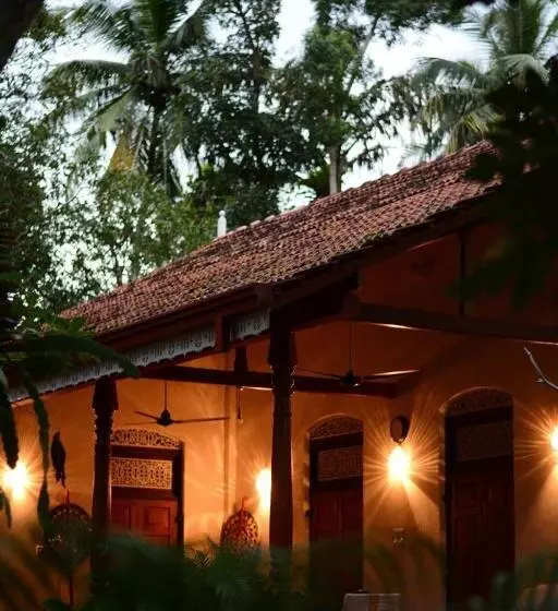ホテル Swarnapaya Résidence