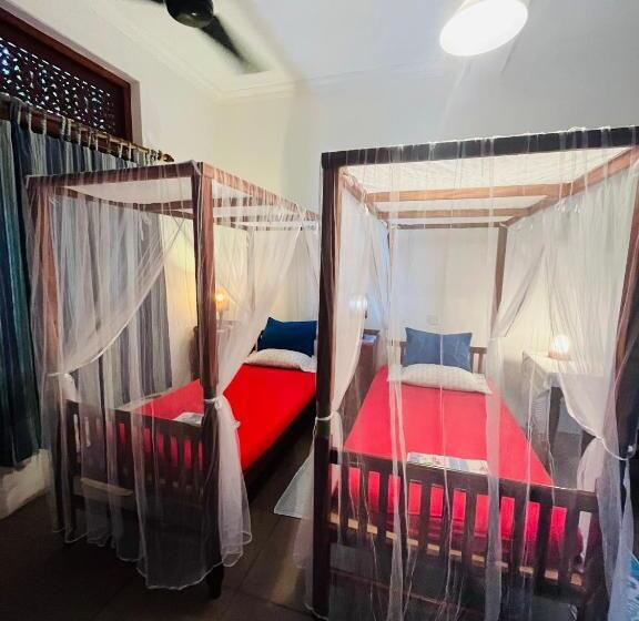 Отель Swarnapaya Résidence