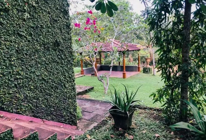 ホテル Swarnapaya Résidence