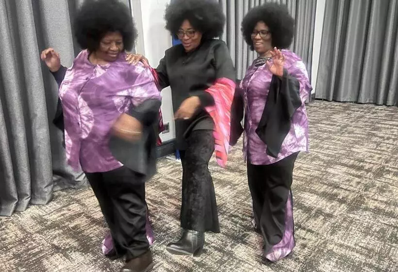 Mau Bed And Breakfast