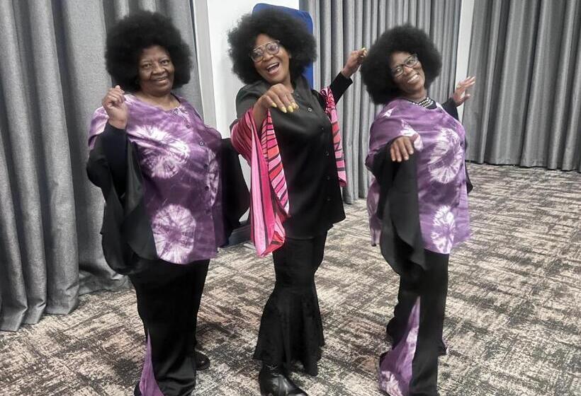 Mau Bed And Breakfast