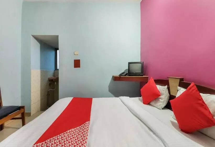 Oyo Flagship Hotel Gowri Lodge