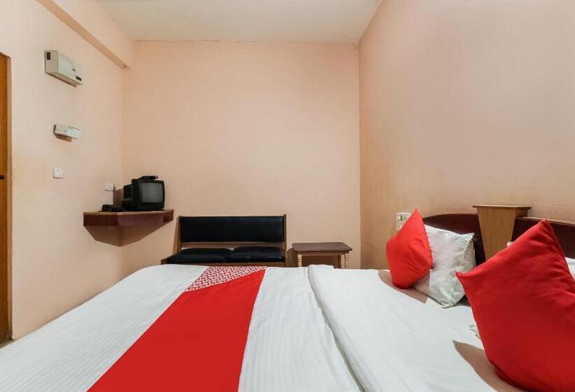 Oyo Flagship Hotel Gowri Lodge