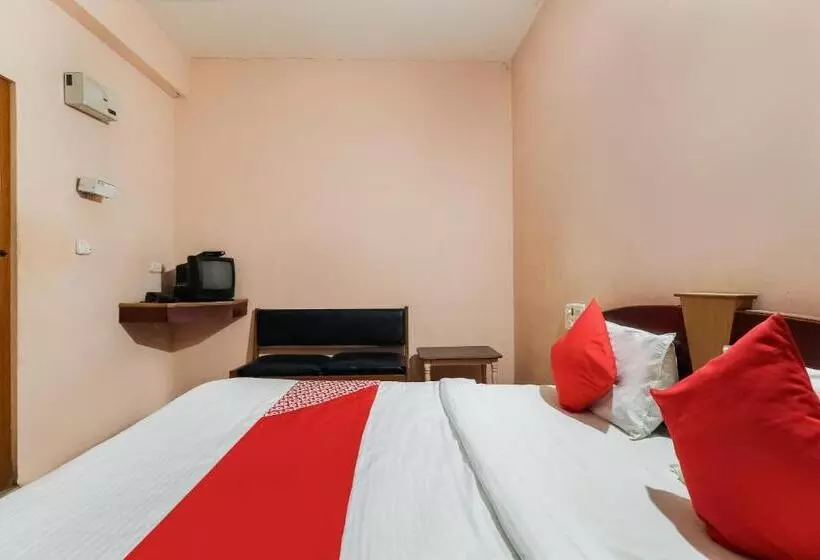 Oyo Flagship Hotel Gowri Lodge