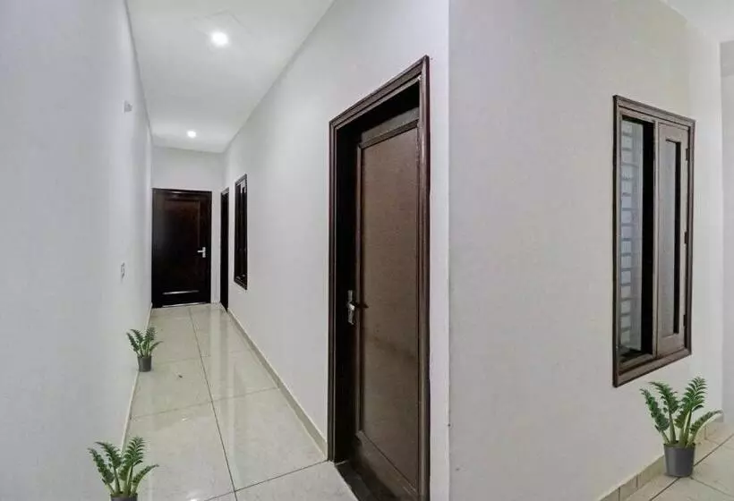 Oyo Flagship Hotel Royal Inn