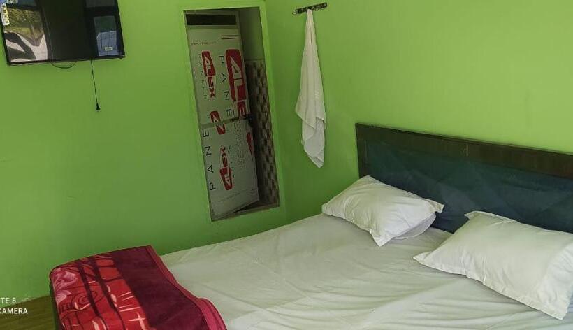 Oyo Hotel Mavi Palace