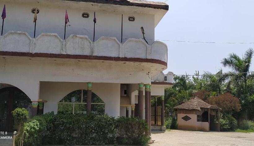 Oyo Hotel Mavi Palace