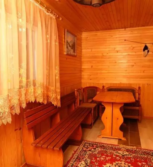 Majatalo котедж у карпатах