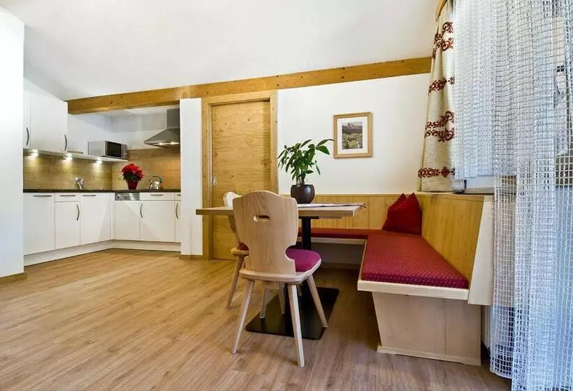 Majatalo Haus Moostal