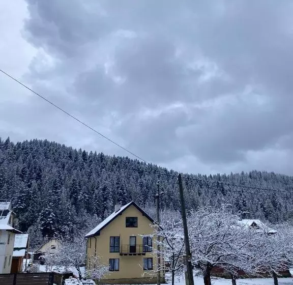 پانسیون Weekend House