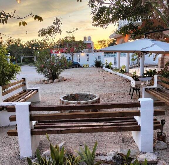 Villa Gabriela Celestún  Hotel & Restaurant