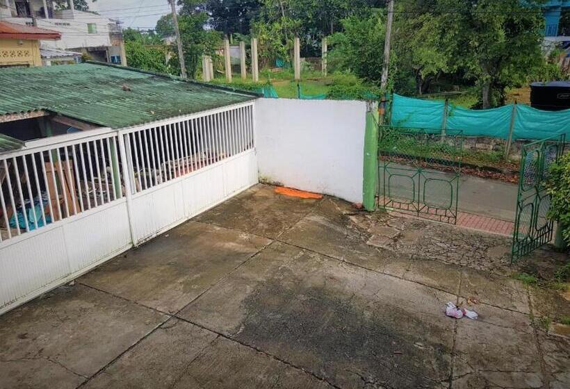 هاستل Alojamientos Turísticos Shalain