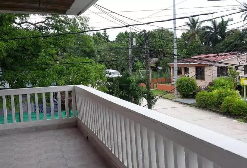 هاستل Alojamientos Turísticos Shalain