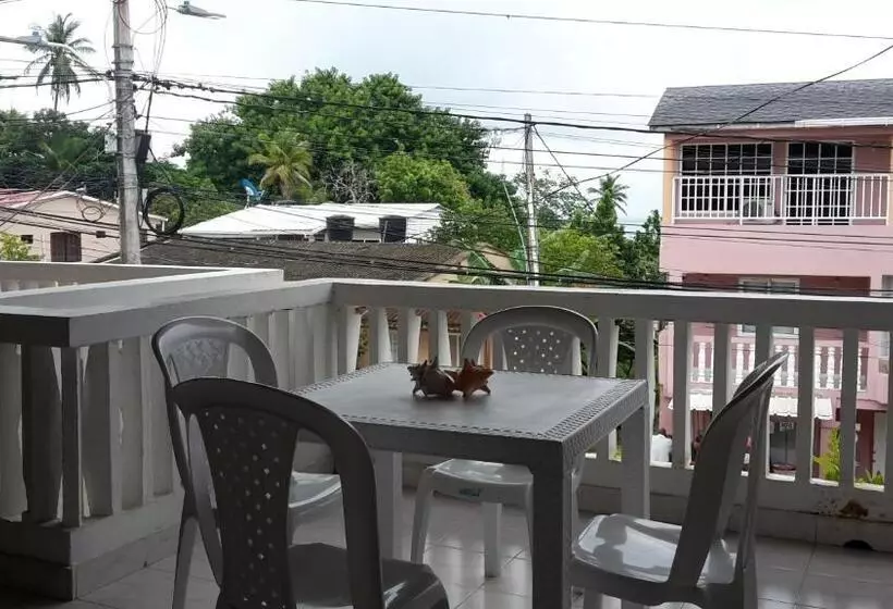 هاستل Alojamientos Turísticos Shalain