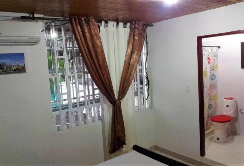 هاستل Alojamientos Turísticos Shalain