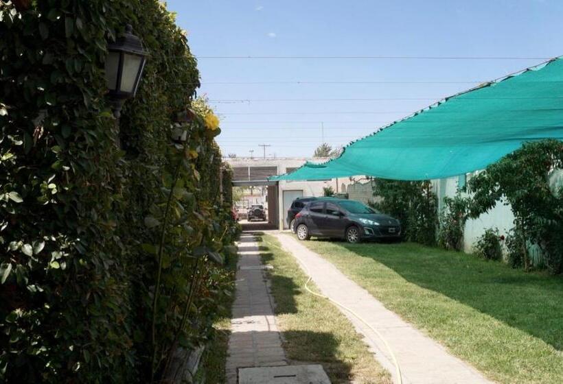 هاستل La Posada De Los Robles