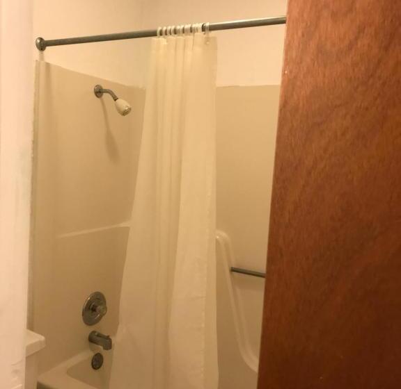 호스텔 Luxury Inn