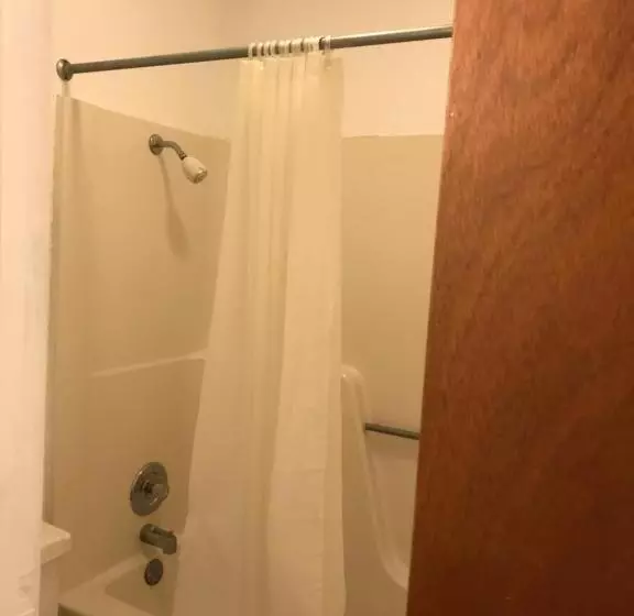 Retkeilymaja Luxury Inn