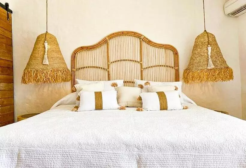 Retkeilymaja M A R ė A