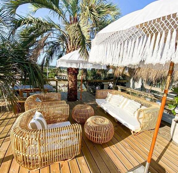 Schronisko M A R ė A