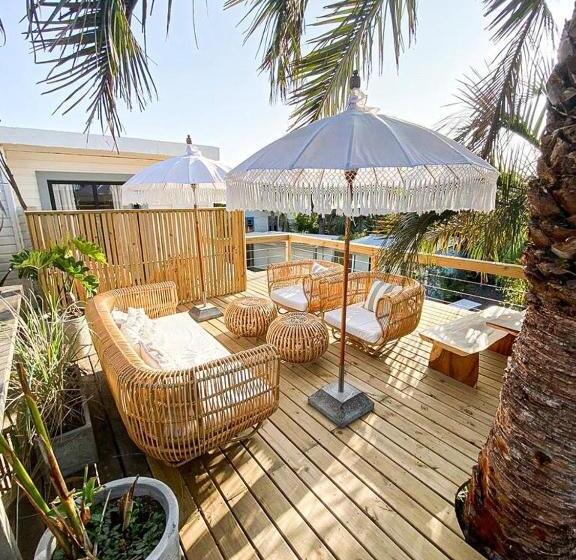 Schronisko M A R ė A